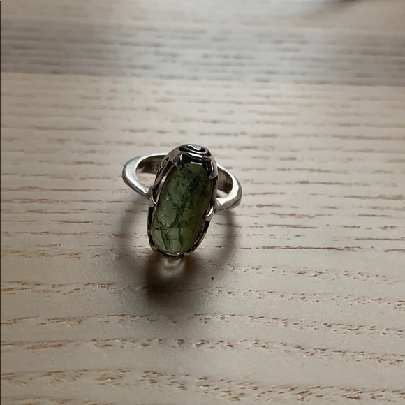 Green amber sterling silver ring - Picture 4 of 5